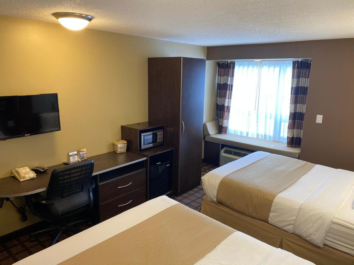 Microtel Inn & Suites By Wyndham - Timmins Exterior foto