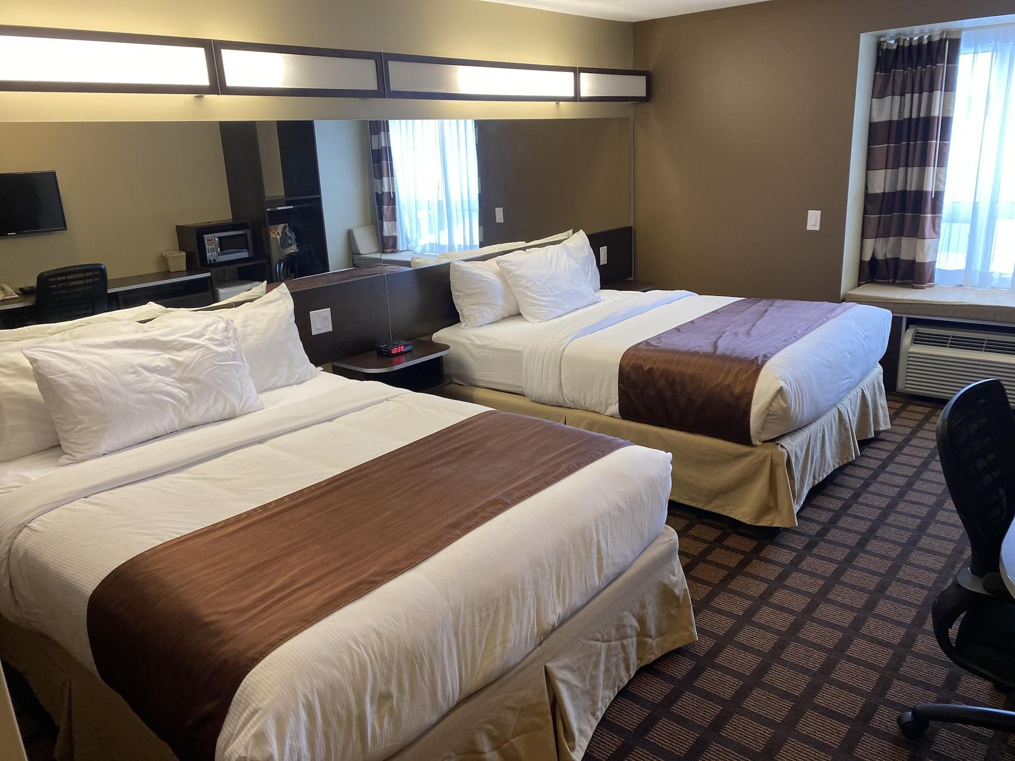 Microtel Inn & Suites By Wyndham - Timmins Exterior foto