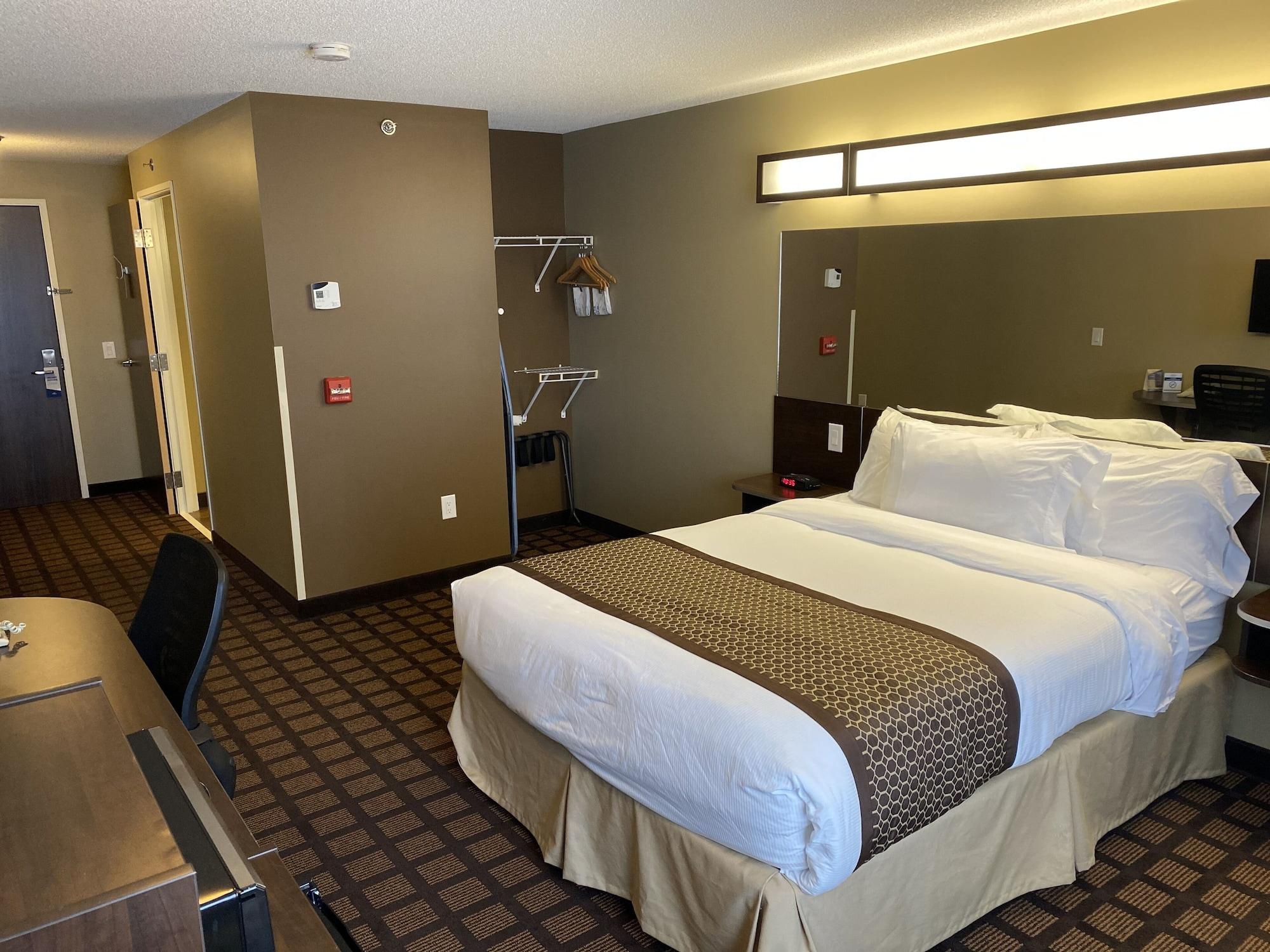Microtel Inn & Suites By Wyndham - Timmins Exterior foto
