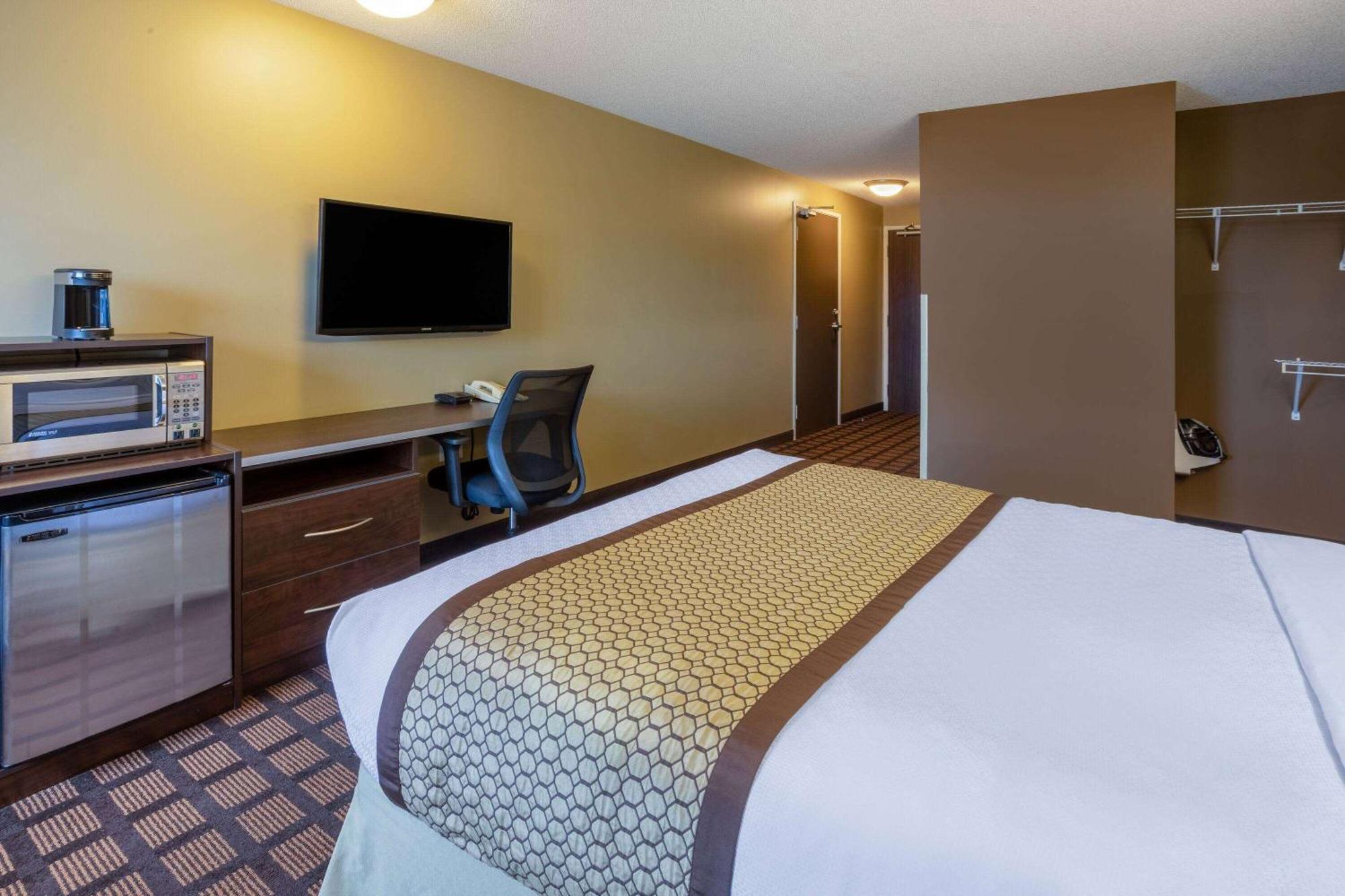 Microtel Inn & Suites By Wyndham - Timmins Exterior foto