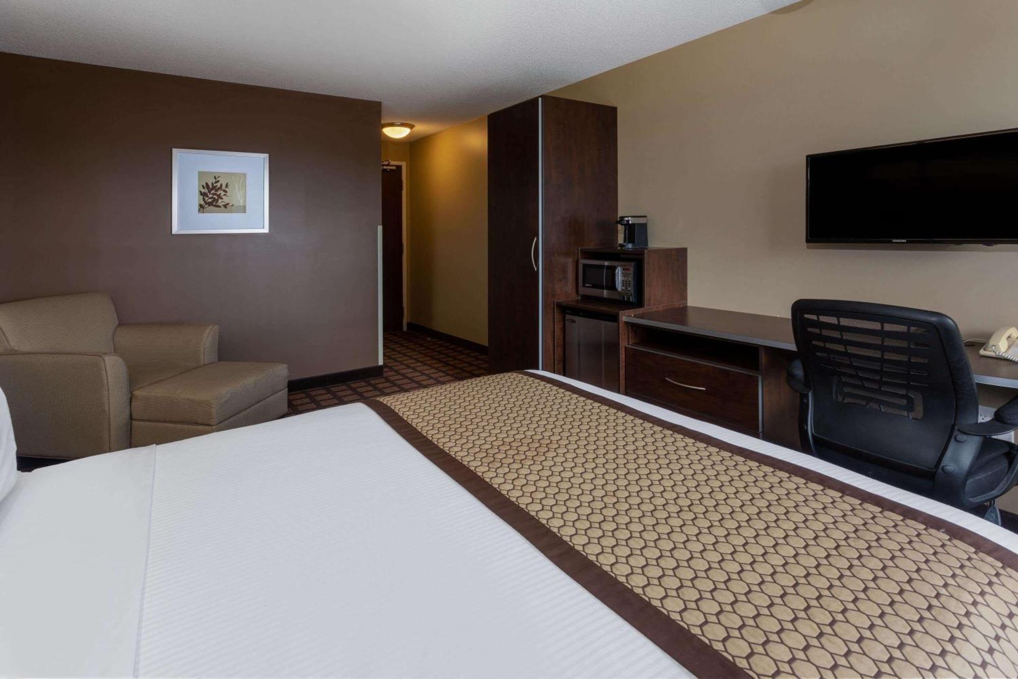 Microtel Inn & Suites By Wyndham - Timmins Exterior foto
